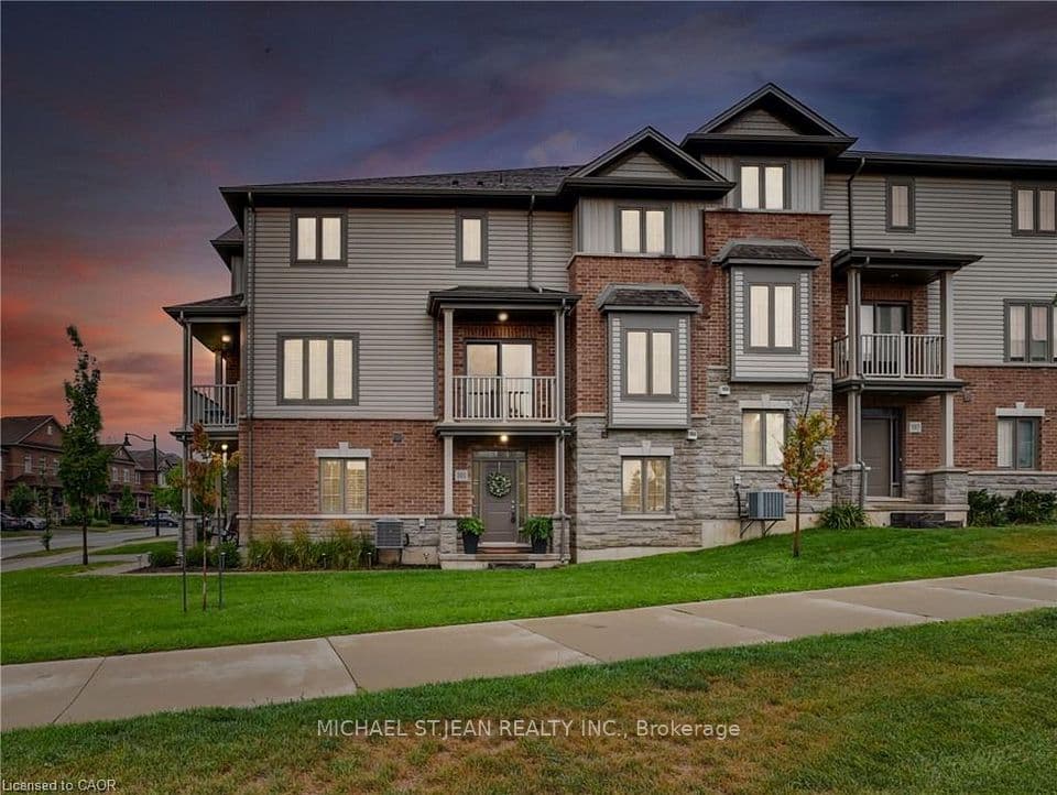 101 Mallard Trail, Hamilton, ON L8B 1W5 – main photo