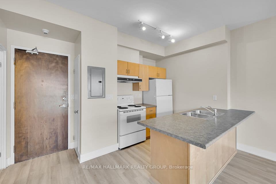 180 York Street 210, Lower Town - Sandy Hill, ON K1N 1J6 – photo 3