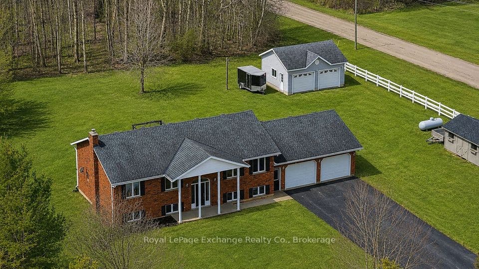 393460 2 Concession, West Grey, ON N0G 1R0 – photo 2