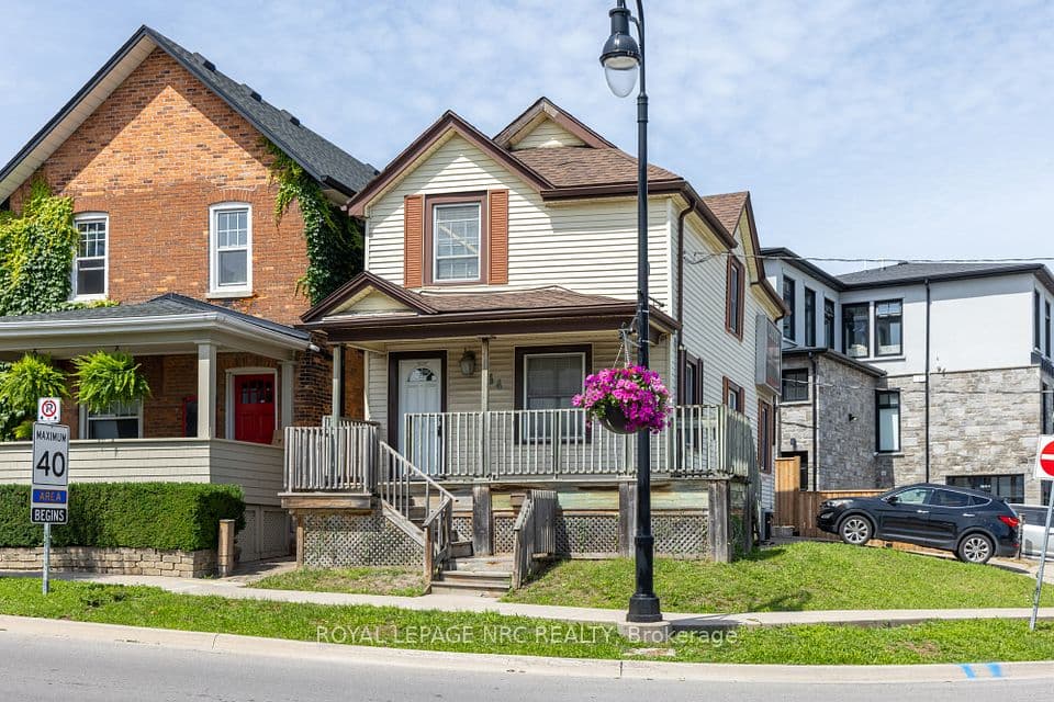 44 Carlisle Street, St. Catharines, ON L2R 4H4 – photo 2