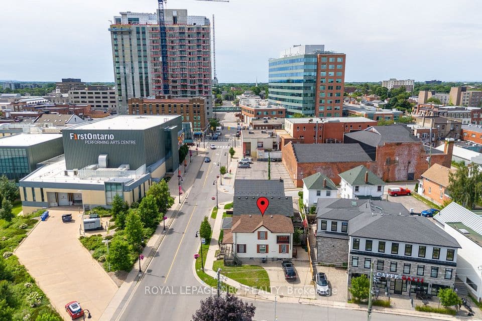 44 Carlisle Street, St. Catharines, ON L2R 4H4 – main photo