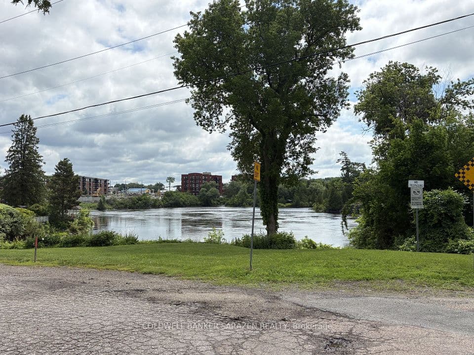 19 & 21 Rock Lane E, Arnprior, ON K7S 2C3 – photo 2