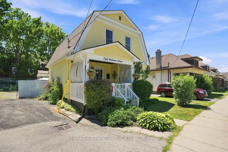 8 STRATHCONA Avenue, Brantford, ON N3S 1T3 – photo 2