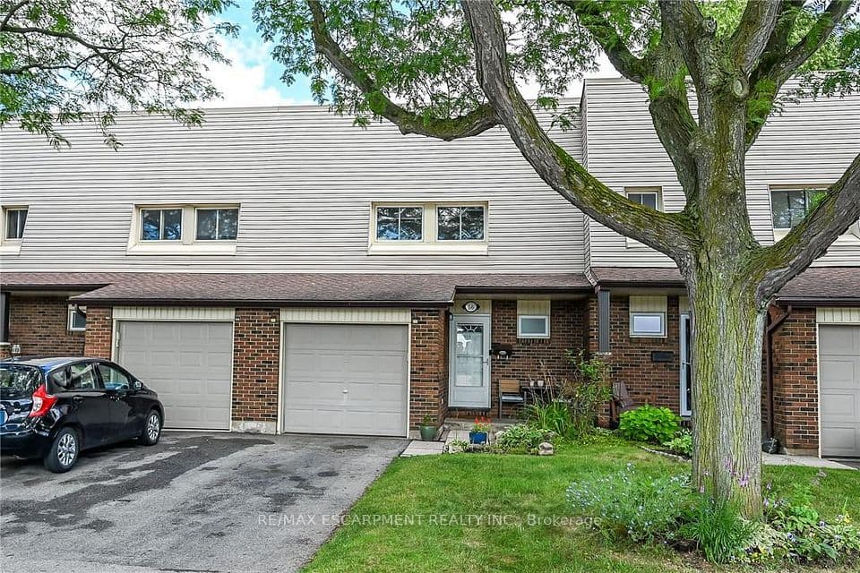 30 Regent Avenue 56, Hamilton, ON L9B 1B3 – main photo