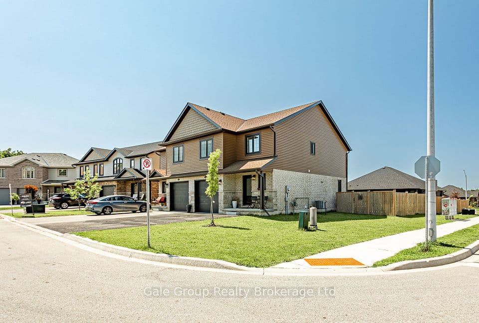 38 Amber Street, Norfolk, ON N0E 1Y0 – main photo