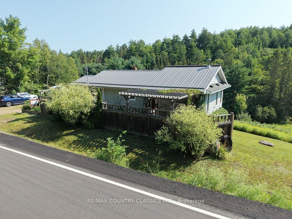 888 Wilno South Road S, Madawaska Valley, ON K0J 2N0 – photo 3