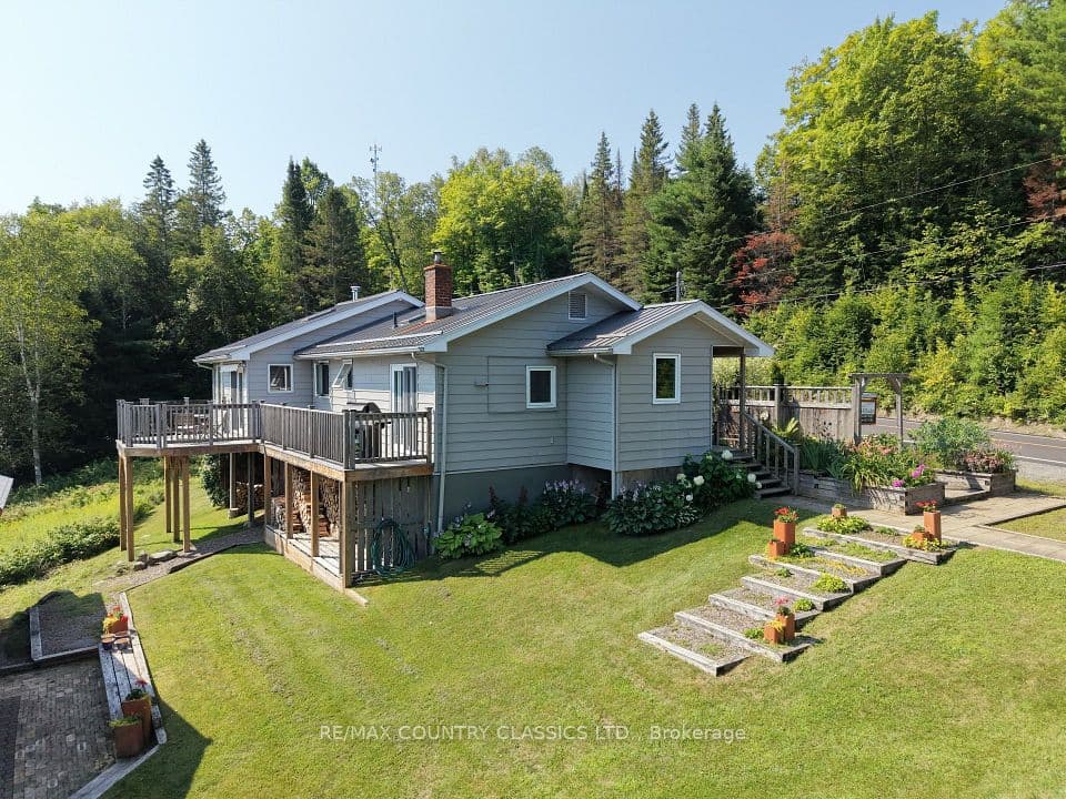 888 Wilno South Road S, Madawaska Valley, ON K0J 2N0 – main photo