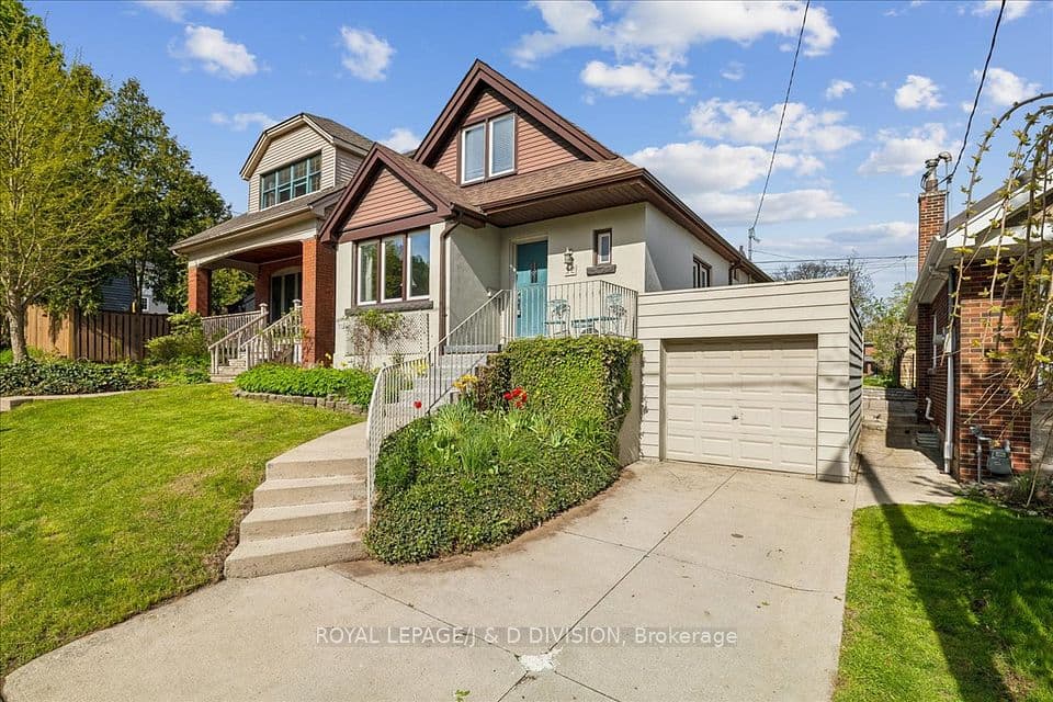 32 Miles Court, Hamilton, ON L8P 4G6 – photo 2