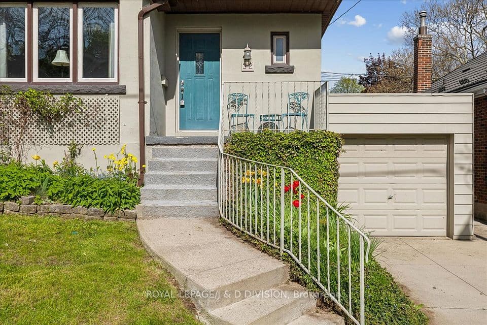 32 Miles Court, Hamilton, ON L8P 4G6 – photo 3