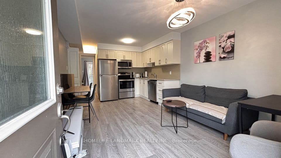 122 COURTLAND Avenue E, Waterloo, ON N2G 0B8 – photo 2