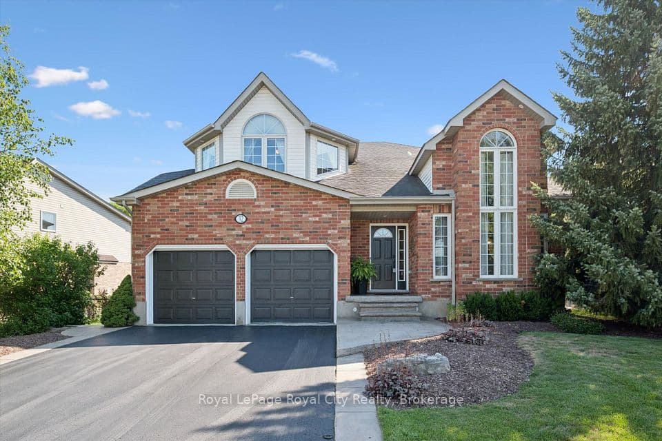 32 Pine Ridge Drive, Guelph, ON N1L 1K3 – main photo