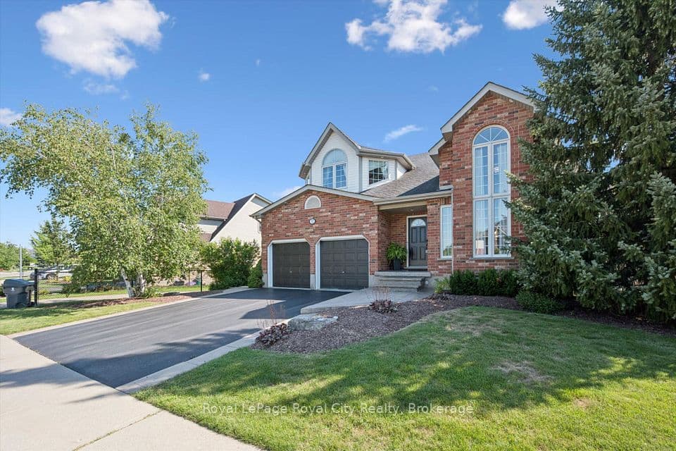 32 Pine Ridge Drive, Guelph, ON N1L 1K3 – photo 2