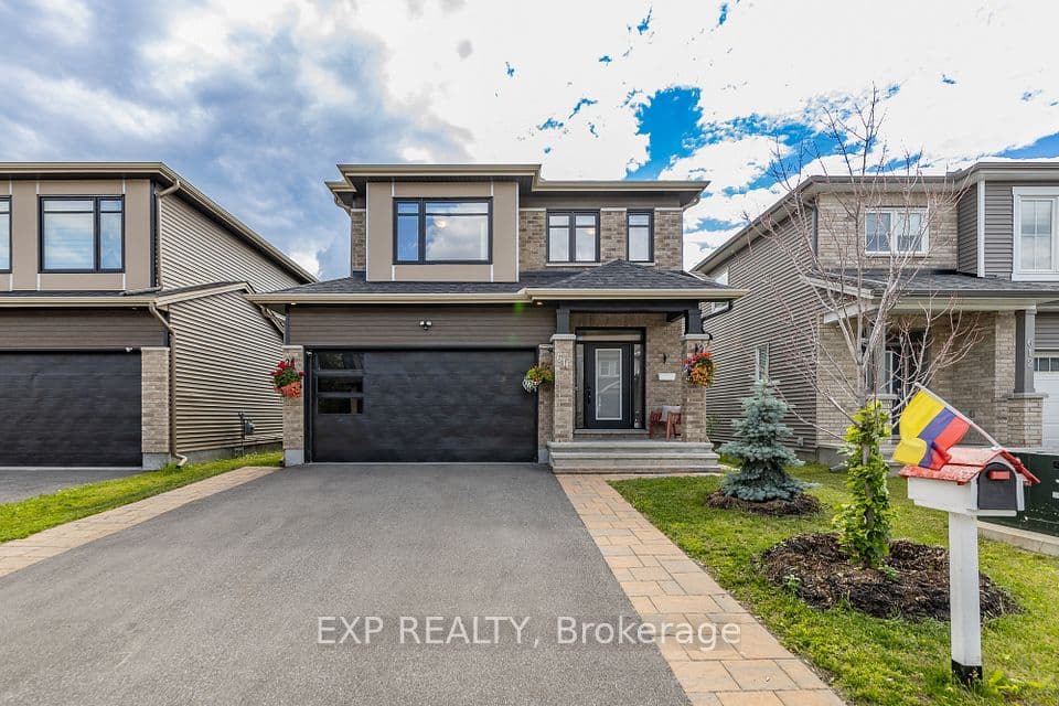 616 Moonflower Crescent, Blossom Park - Airport and Area, ON K1T 0X8 – main photo