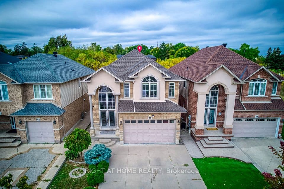 38 Assisi Street, Hamilton, ON L8W 0A5 – main photo