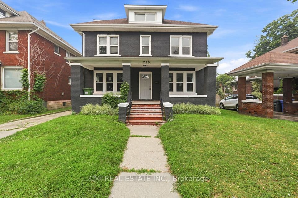 255 Hall Avenue, Windsor, ON N9A 2L5 – main photo
