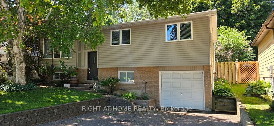 266 Gunn Avenue, Cambridge, ON N3C 3E5 – main photo