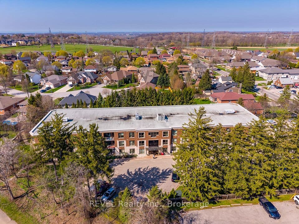 2799 St. Paul Avenue 212, Niagara Falls, ON L2J 2L3 – photo 3