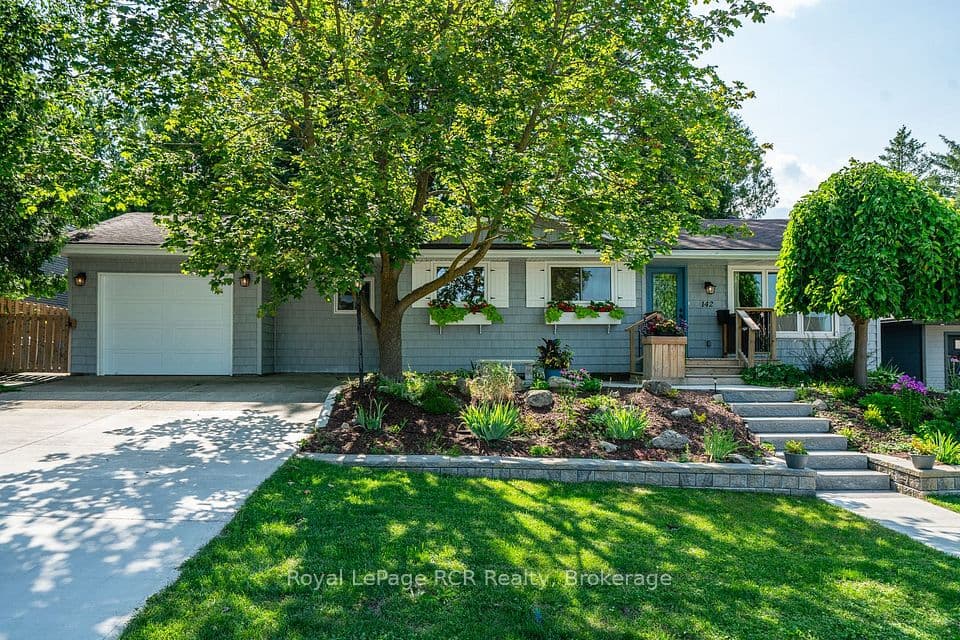 142 12th Avenue, Hanover, ON N4N 2S7 – photo 2