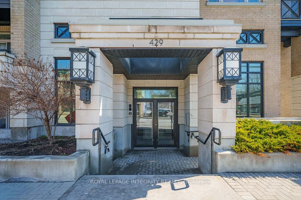 429 Kent Street 320, Ottawa Centre, ON K2P 1B5 – photo 3