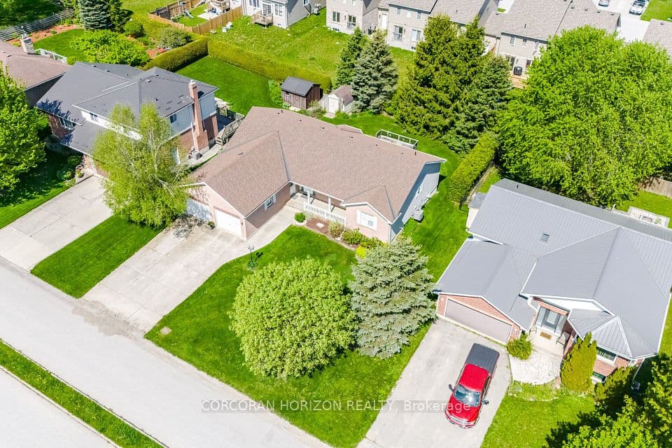 71 Grayview Drive, Grey Highlands, ON N0C 1H0 – photo 3