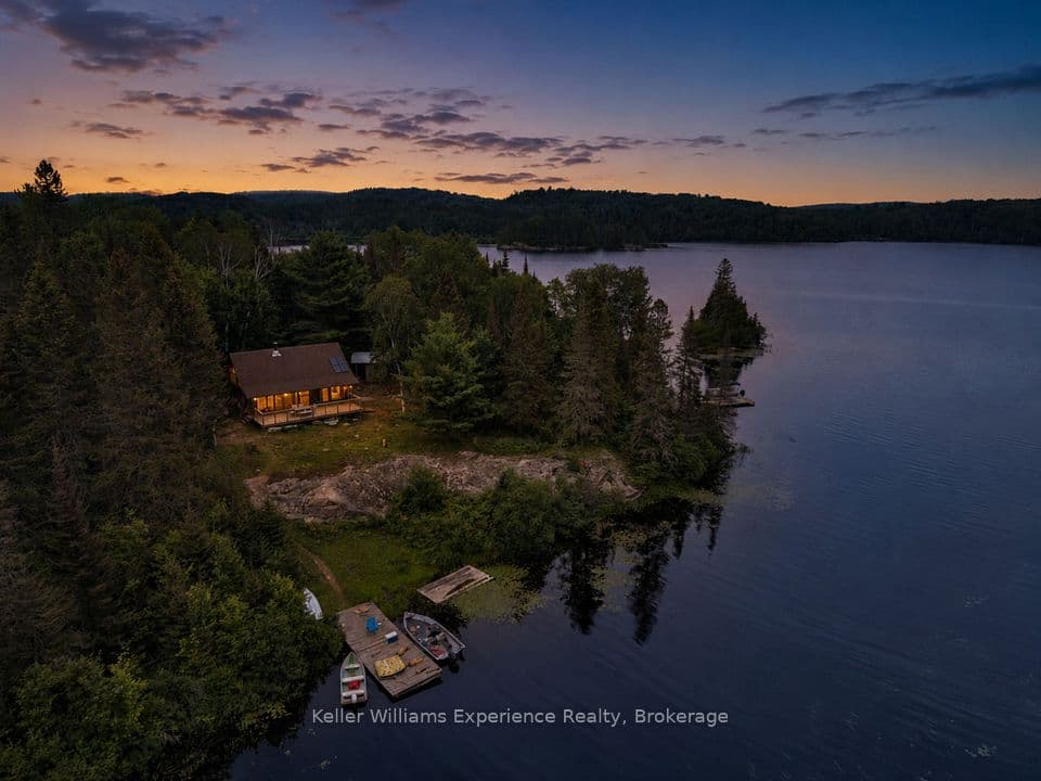 9000 Galeairy Lake, South Algonquin, ON K0J 2M0 – main photo