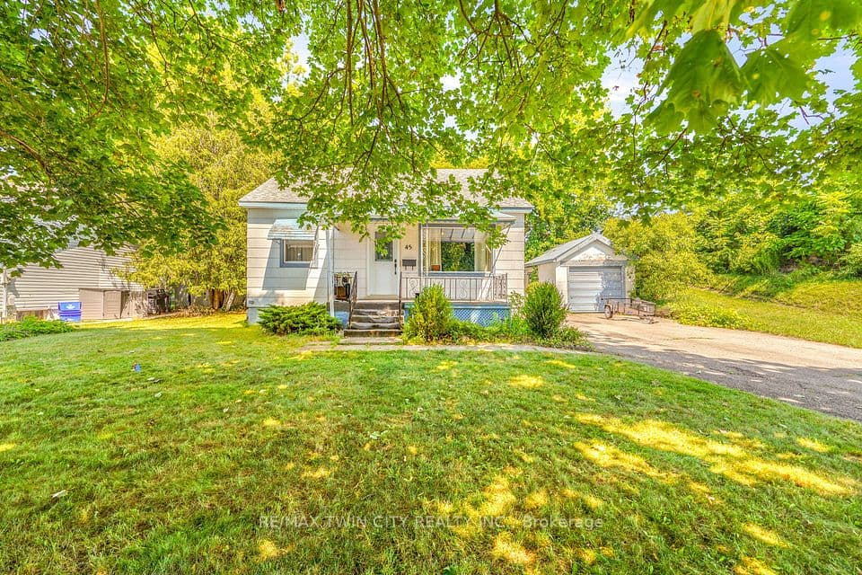 45 Wellington Street, Brant, ON N3L 1T2 – photo 2