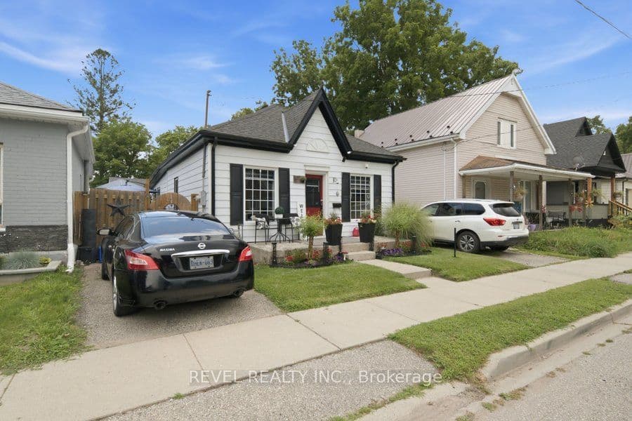 11 Esther Street, Brantford, ON N3S 6K3 – photo 3