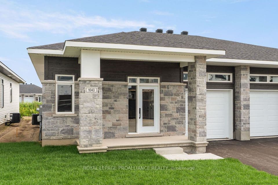 1043 Moore Street, Brockville, ON K6V 0H1 – photo 2