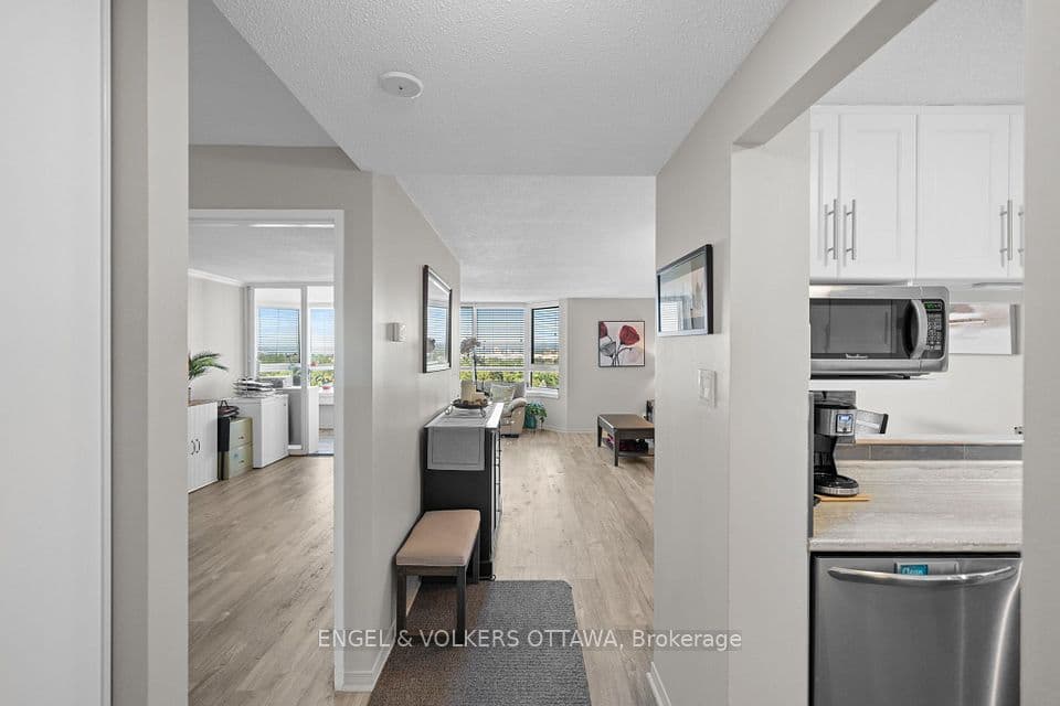 80 Sandcastle Drive 1213, South of Baseline to Knoxdale, ON K2H 9E7 – photo 2