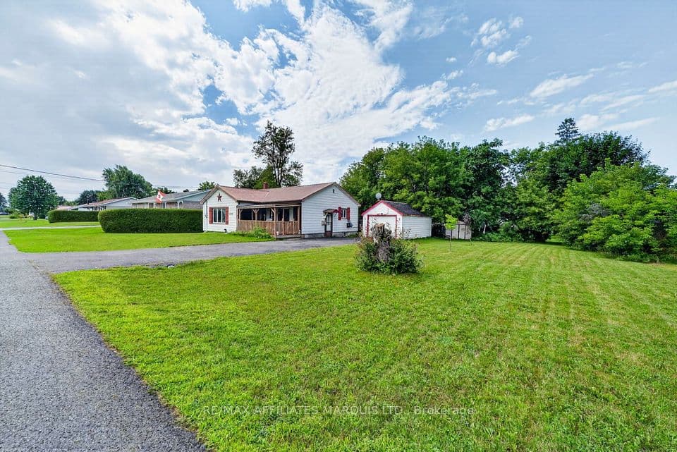 3330 Poirier Avenue, Cornwall, ON K6K 1E1 – photo 3