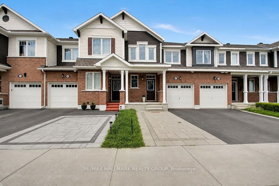 207 Willow Aster Circle, Orleans - Cumberland and Area, ON K4A 1C9 – main photo