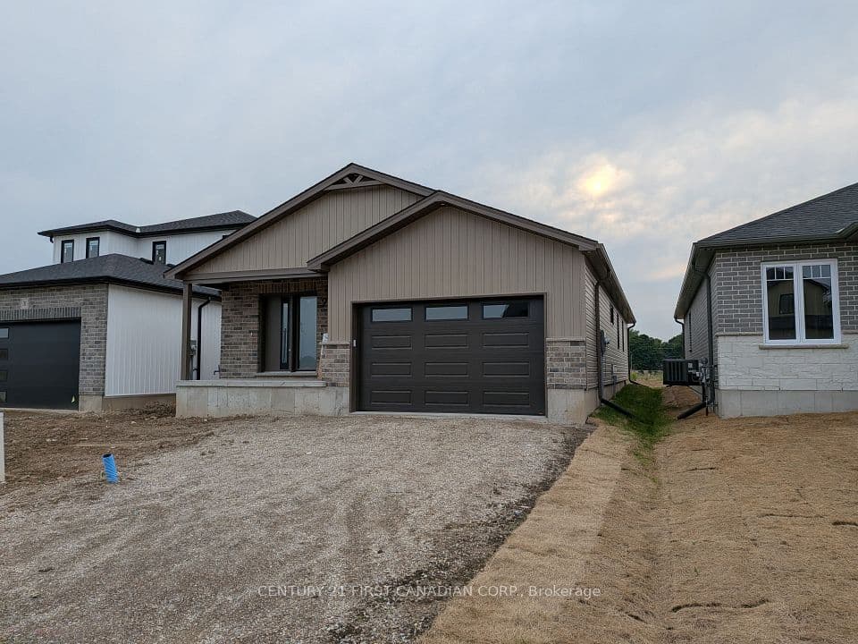 29 Sheldabren Street, North Middlesex, ON N0M 1A0 – photo 3