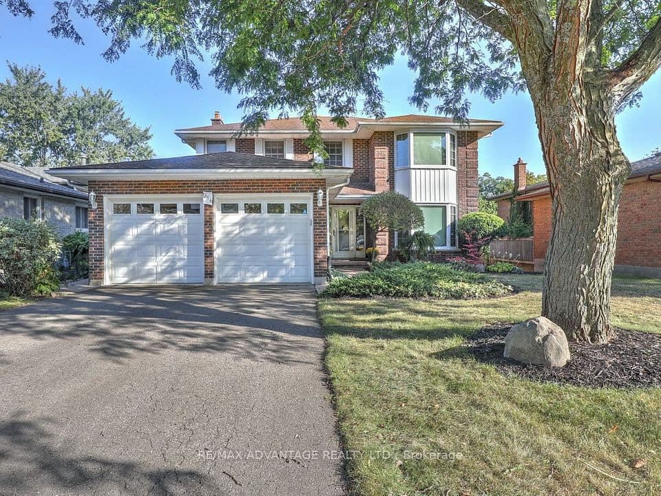 264 Suffolk Place, London North, ON N6G 3S4 – photo 2