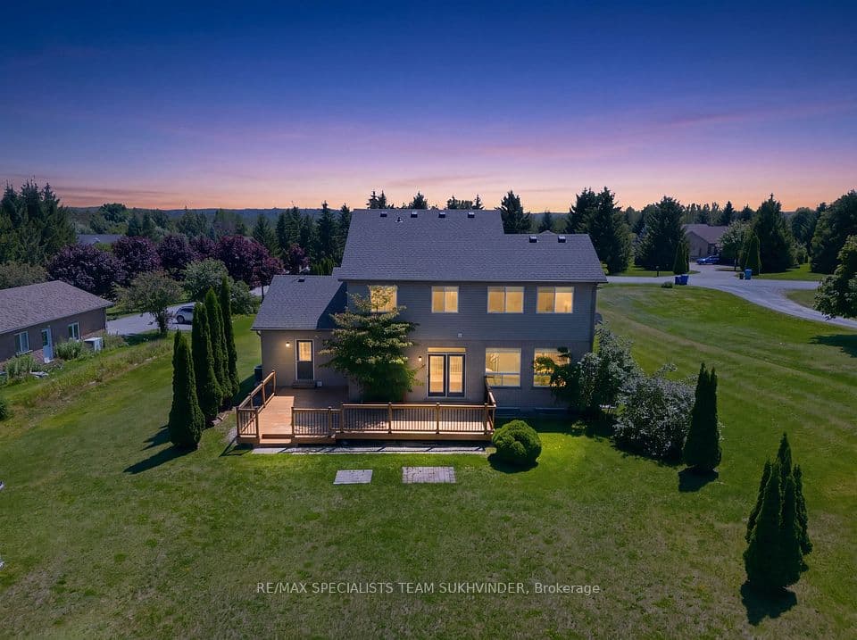 37 Woodland Drive, East Garafraxa, ON L9W 6B7 – photo 2