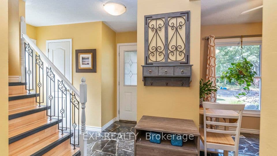 116 Glenroy Crescent, London South, ON N5Z 4H7 – photo 3
