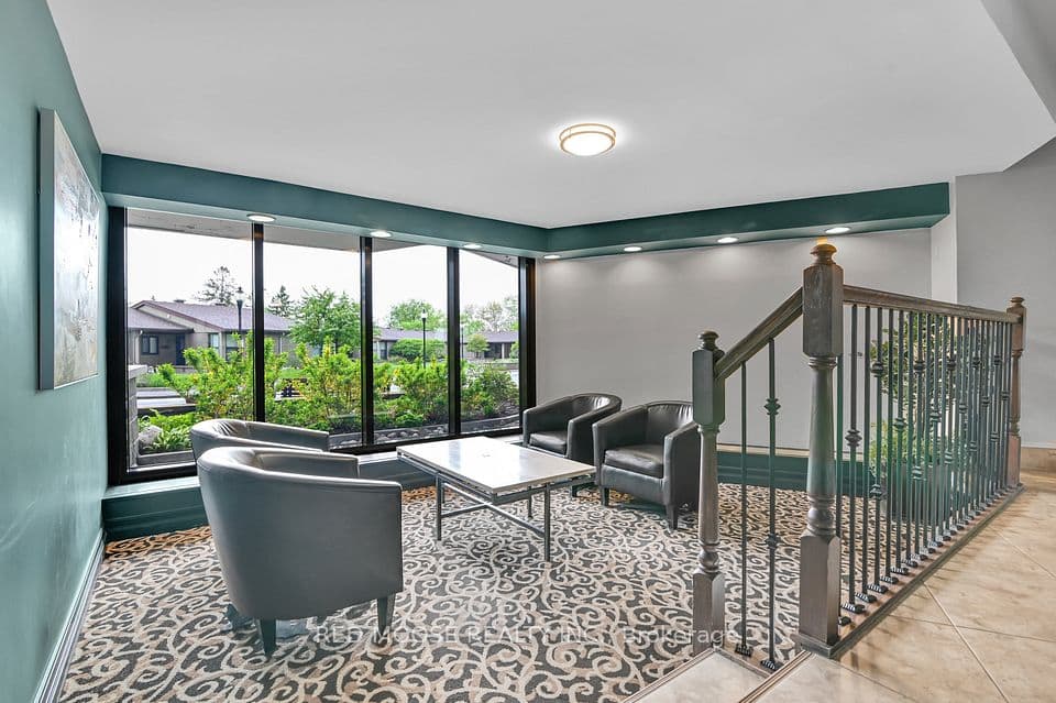 1081 Ambleside Drive 2410, Woodroffe, ON K2B 8C8 – photo 3
