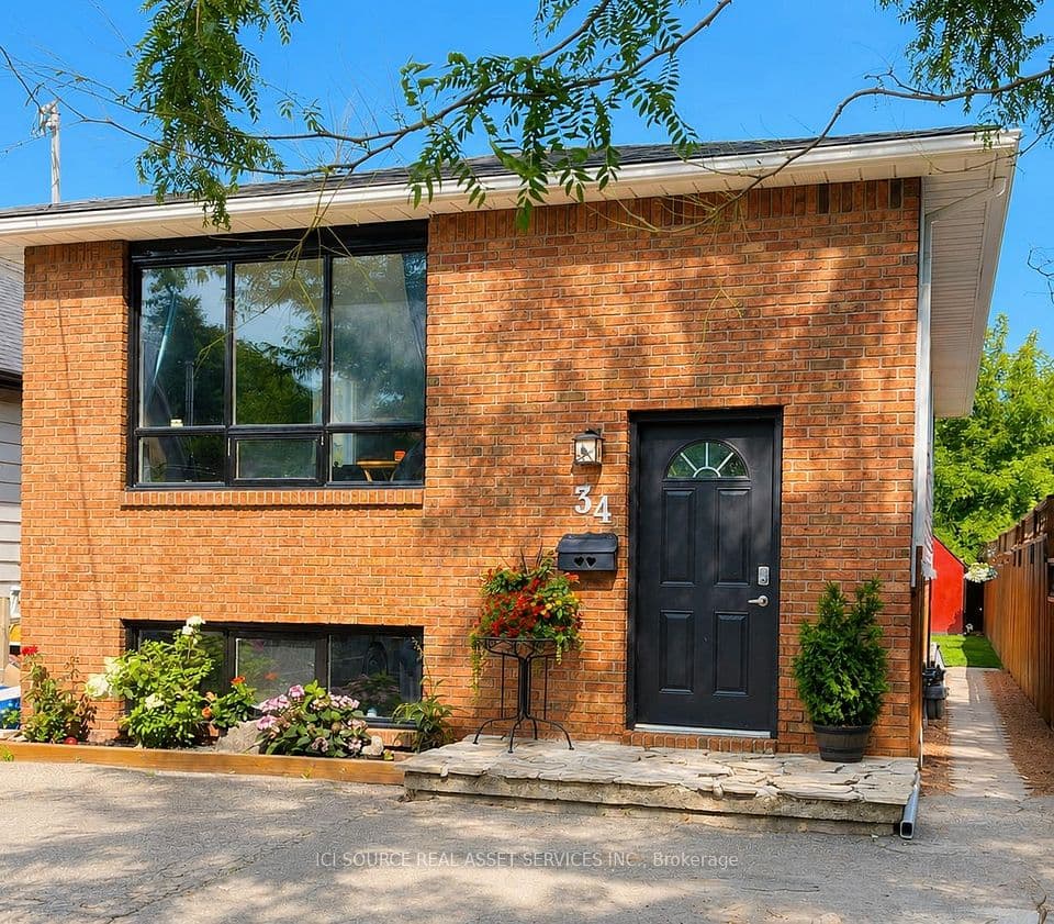 34 Grantham Avenue, St. Catharines, ON L2P 3B4 – main photo