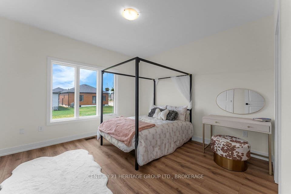 60 Dusenbury Drive, Loyalist, ON K0H 2H0 – photo 3