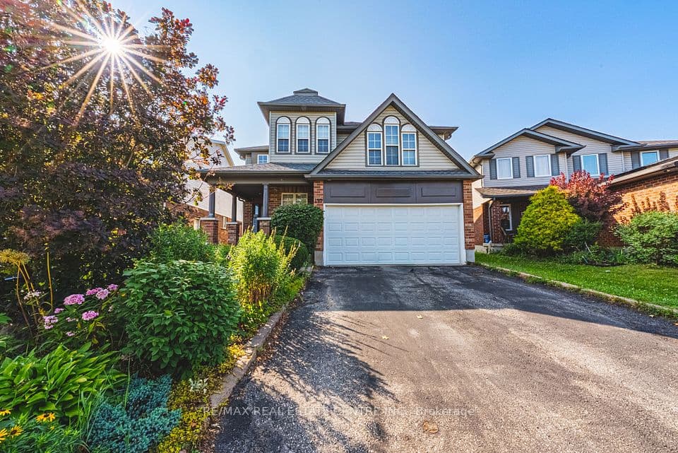 140 Country Club Drive, Cambridge, ON N1T 2B6 – main photo