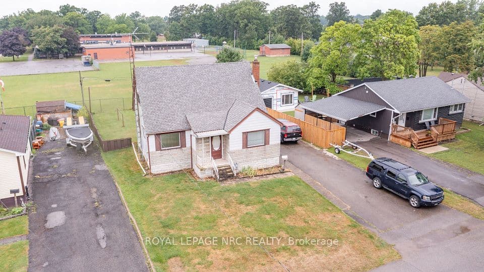 215 Knoll Street, Port Colborne, ON L3K 5B5 – photo 2