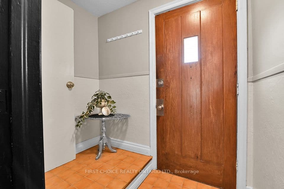 9 Huron Avenue N, Tunneys Pasture and Ottawa West, ON K1Y 0W1 – photo 3