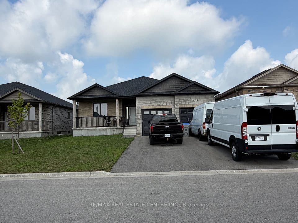 615 Winchester Avenue S, North Perth, ON N4W 0J9 – main photo