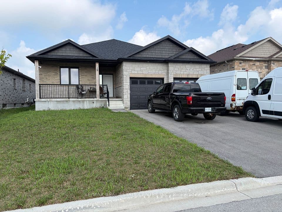 615 Winchester Avenue S, North Perth, ON N4W 0J9 – photo 2