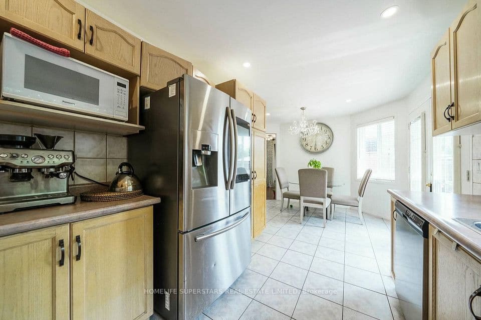 61 Lawnhurst Drive, Hamilton, ON L8V 4N9 – photo 3