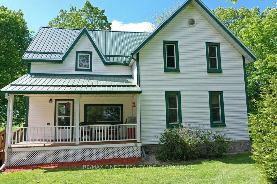 697 Warburton Road, Front of Leeds & Seeleys Bay, ON K0E 1L0 – main photo