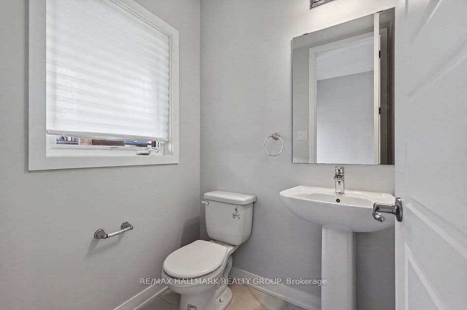 717 Fenwick Way, Barrhaven, ON K2J 7E2 – photo 3