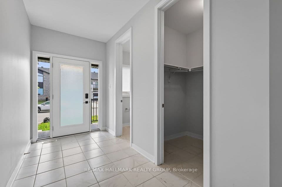 717 Fenwick Way, Barrhaven, ON K2J 7E2 – photo 2