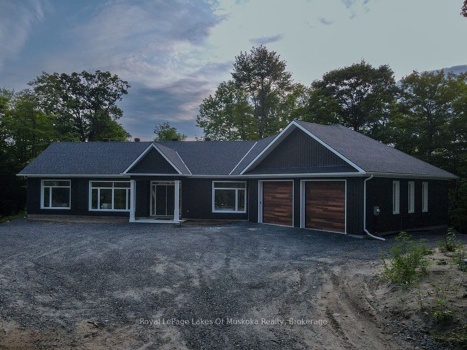 5 Flicker Lane, McDougall, ON P2A 2W9 – main photo