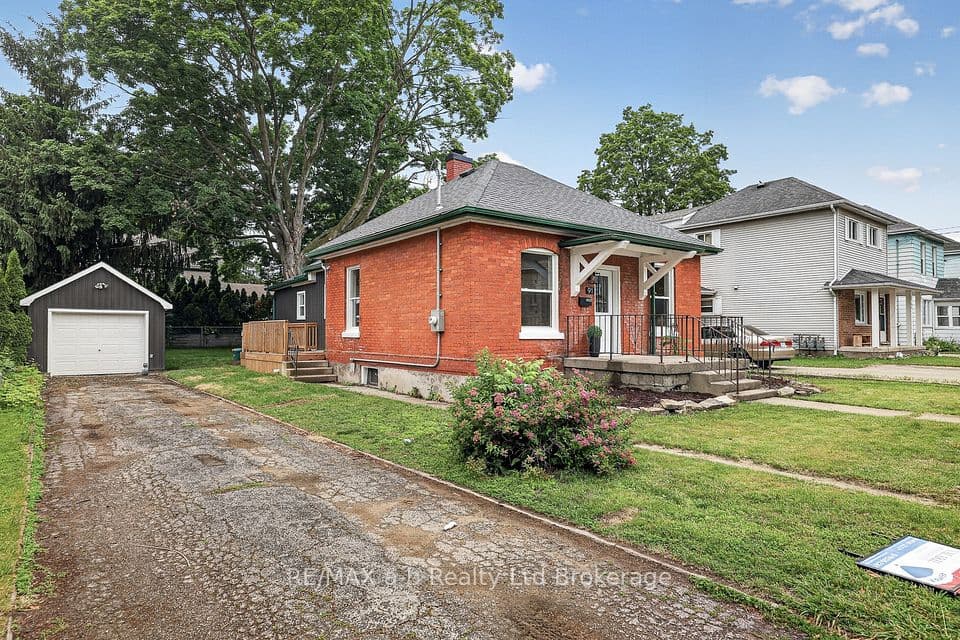 91 Winniett Street, Woodstock, ON N4S 5Z6 – photo 2