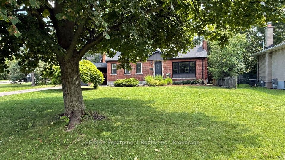 186 Glendale Avenue, St. Catharines, ON L2T 2K5 – main photo